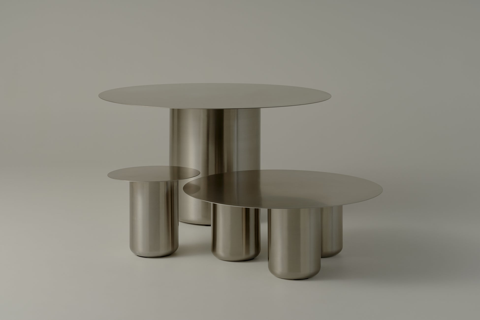 Sequence Round Dining Table