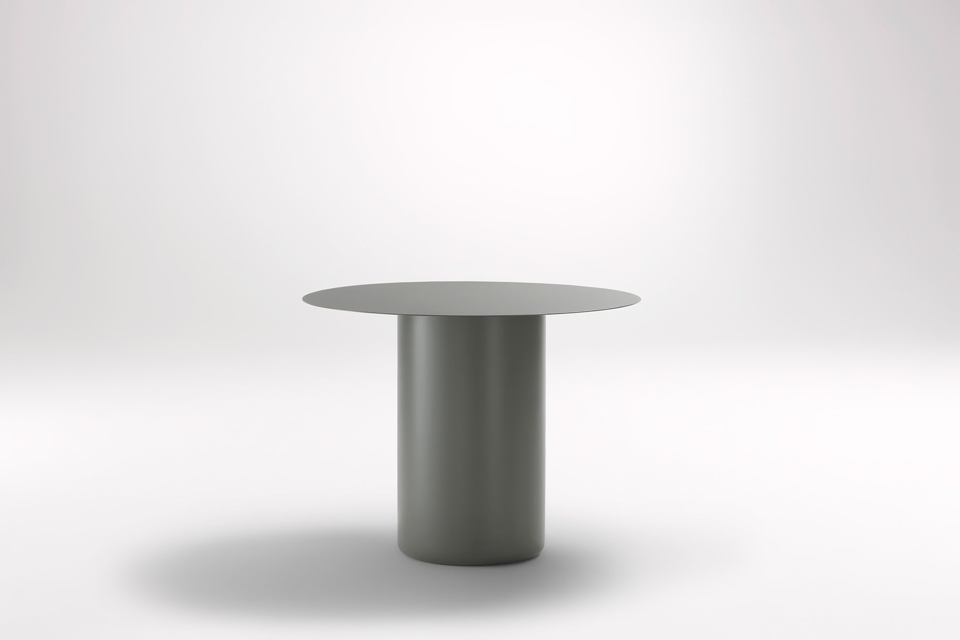 Sequence Round Bar Table